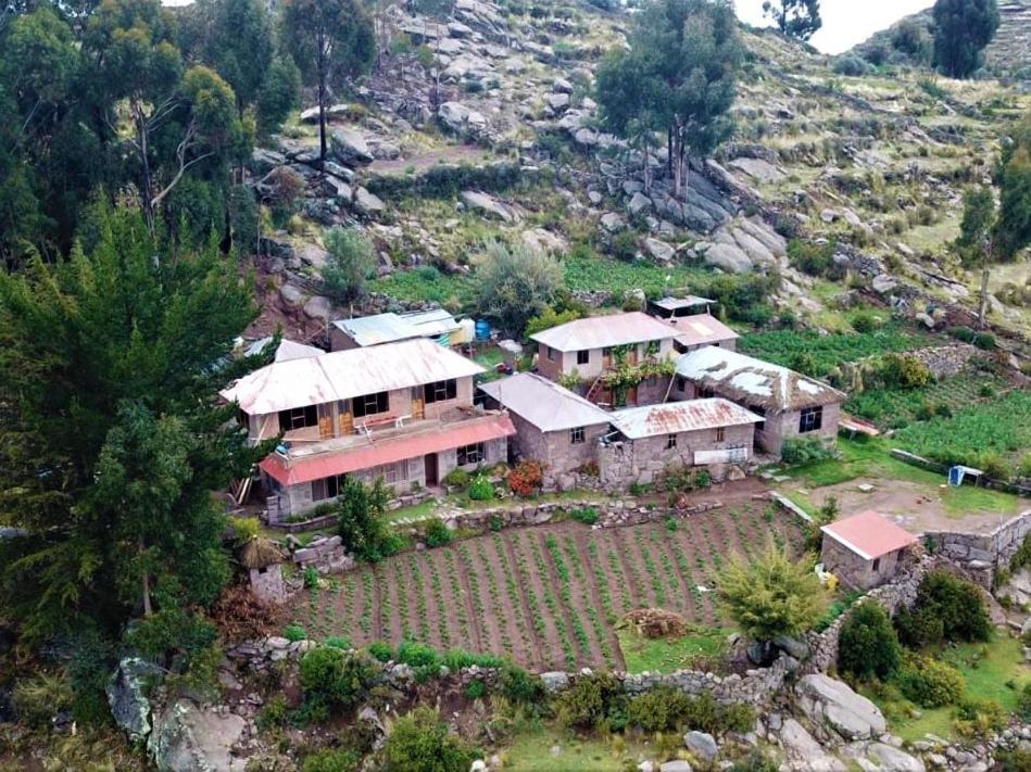 Taquile Lodge - Un Lugar De Ensueno Huillanopampa Exterior foto